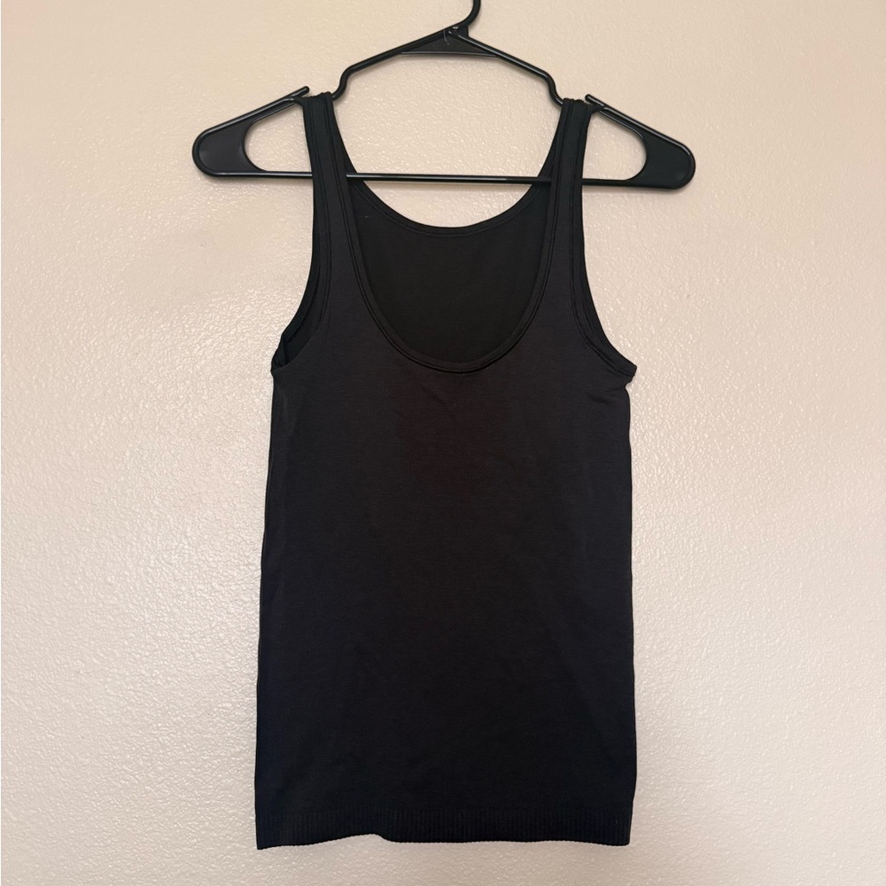 lululemon athletica Black Scoop Neck Tank Top